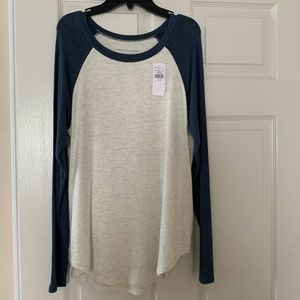 NWT American Eagle plush soft and sexy tee size XS